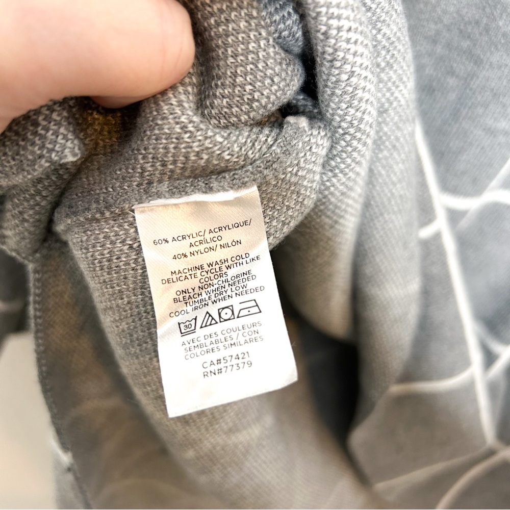 Ann Taylor Neutral‎ Grey Plaid Check Knit Sweater Top Medium M - Picture 5 of 7